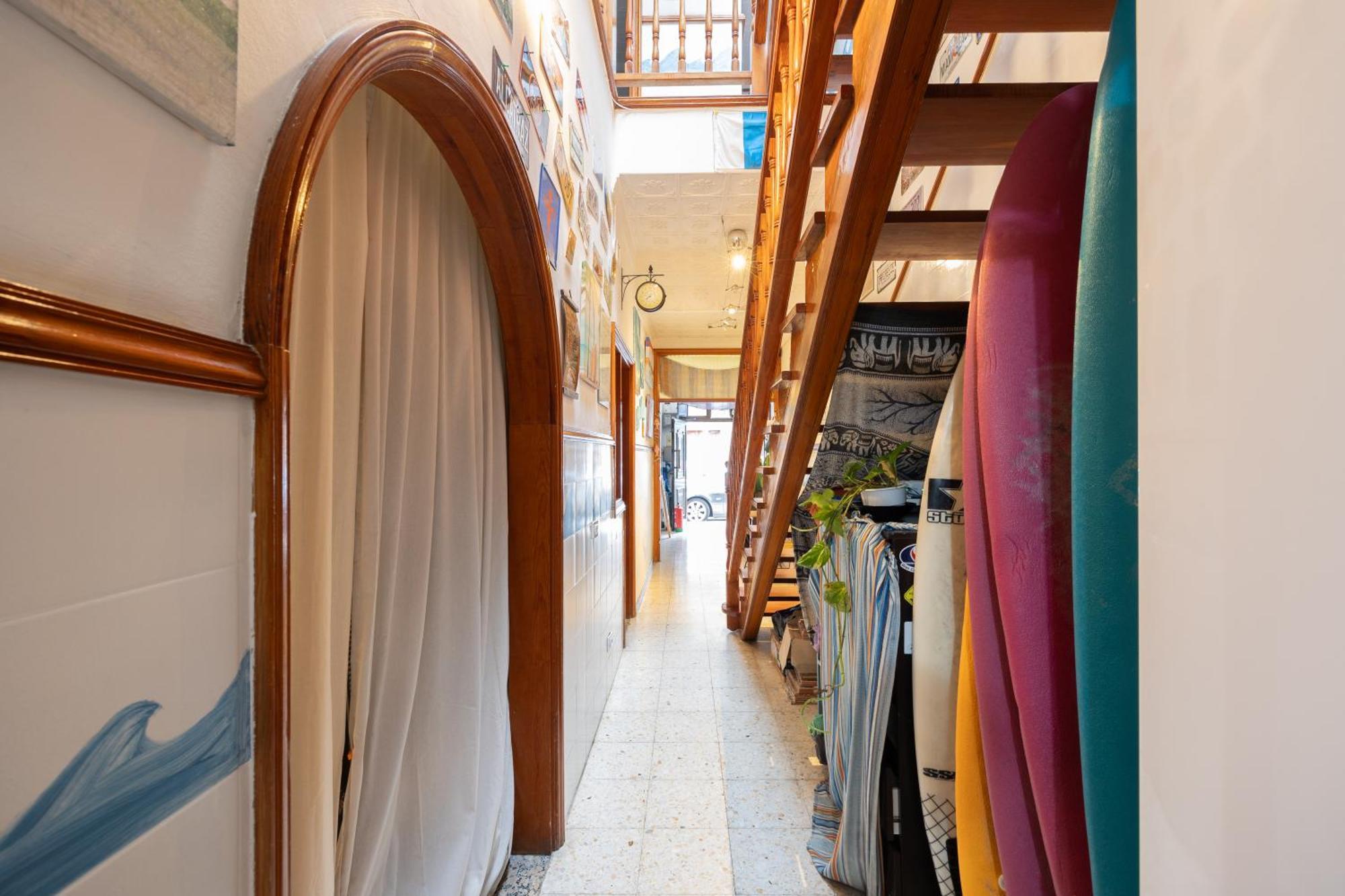 Kite & Surf Nomad House Pensión *